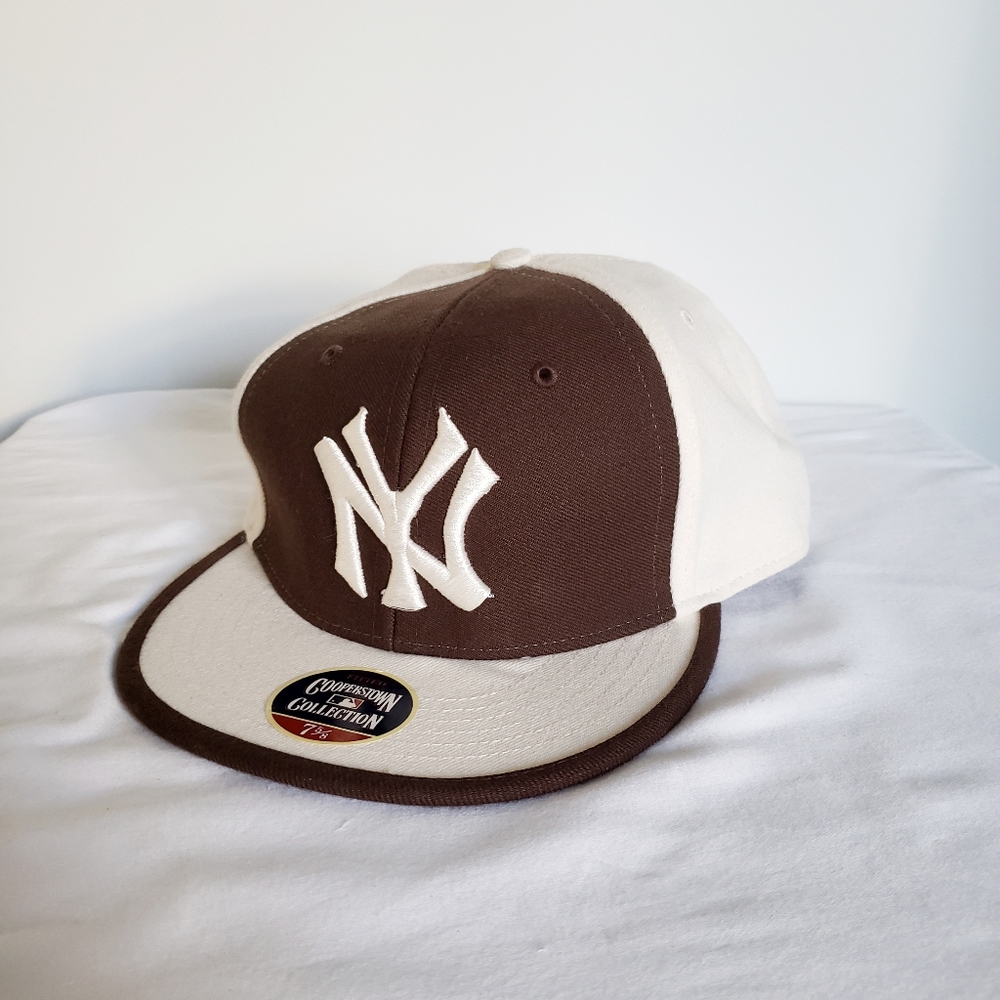 NY Yankees Men's Fitted Hat Cooperstown Collection